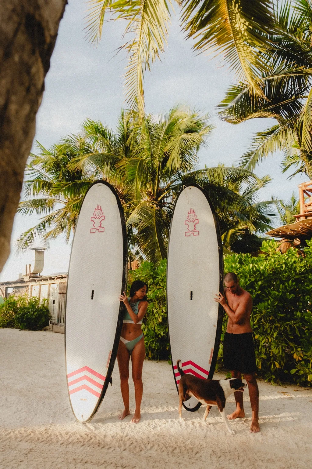 Casa Las Tortugas — Paddleboard couple