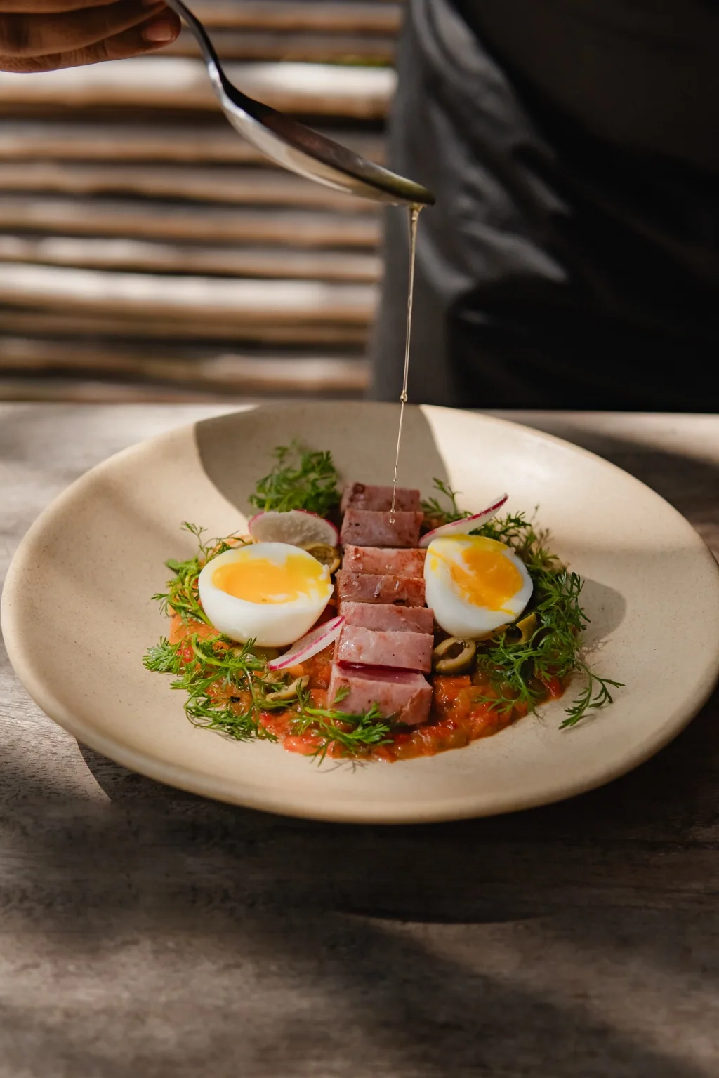 Macondo — Tuna finishing action